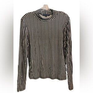 Veronica Beard - Nate Top in Off White/Black
Size XL
NEVER WORN